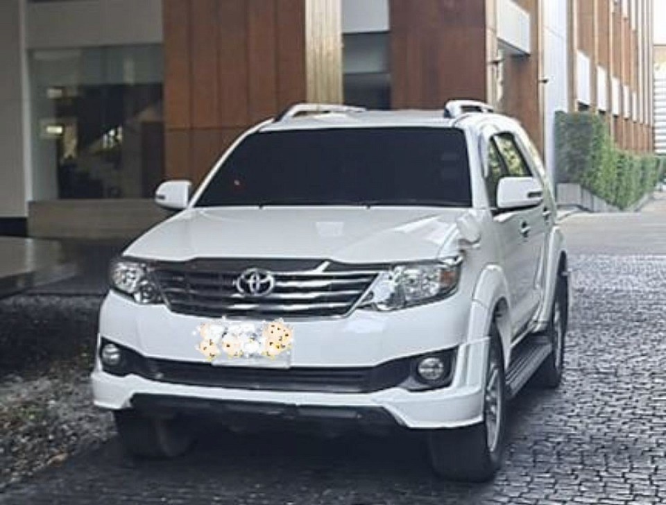 รถใหญ่ 7 ที่นั่ง